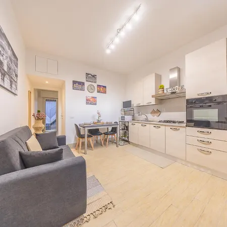 Apartment Colosseo A 20 Min-casa Elegante Con Metro C A 500mt
