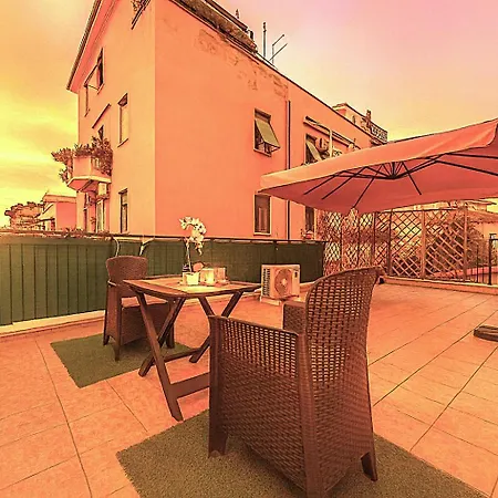 Moderno Con Terrazzo Esclusivo Self Check-in A 5 Min Dalla Metro C Appartement Rome